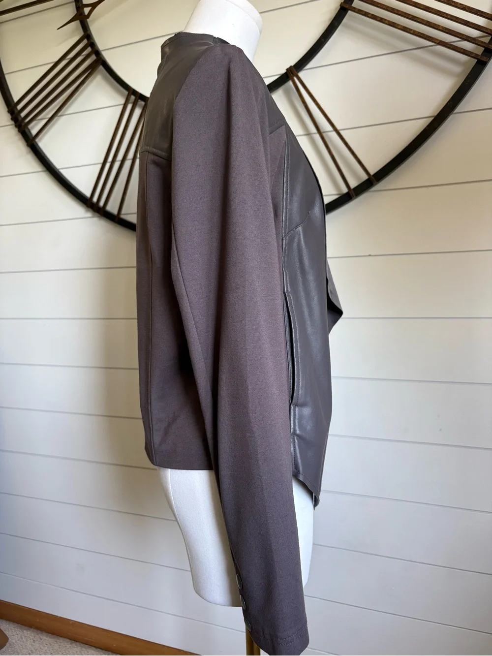 Edyson Pewter Waterfall Open-Front Faux Leather & Suede Jacket w Snap Cuffs Sz M - Picture 4 of 11